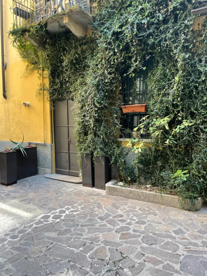 Loft Di Design Nel Cuore Di Milano Luaran gambar
