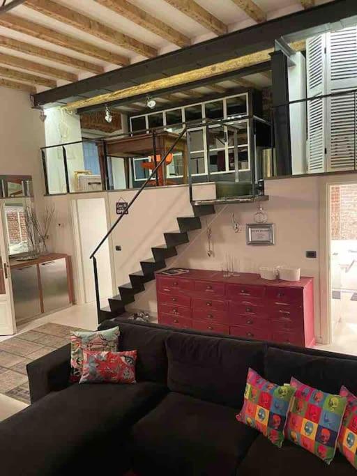 Loft Di Design Nel Cuore Di Milano Luaran gambar