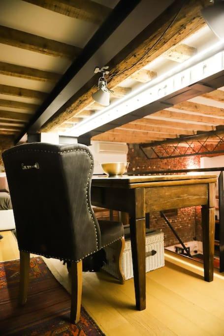Loft Di Design Nel Cuore Di Milano Luaran gambar